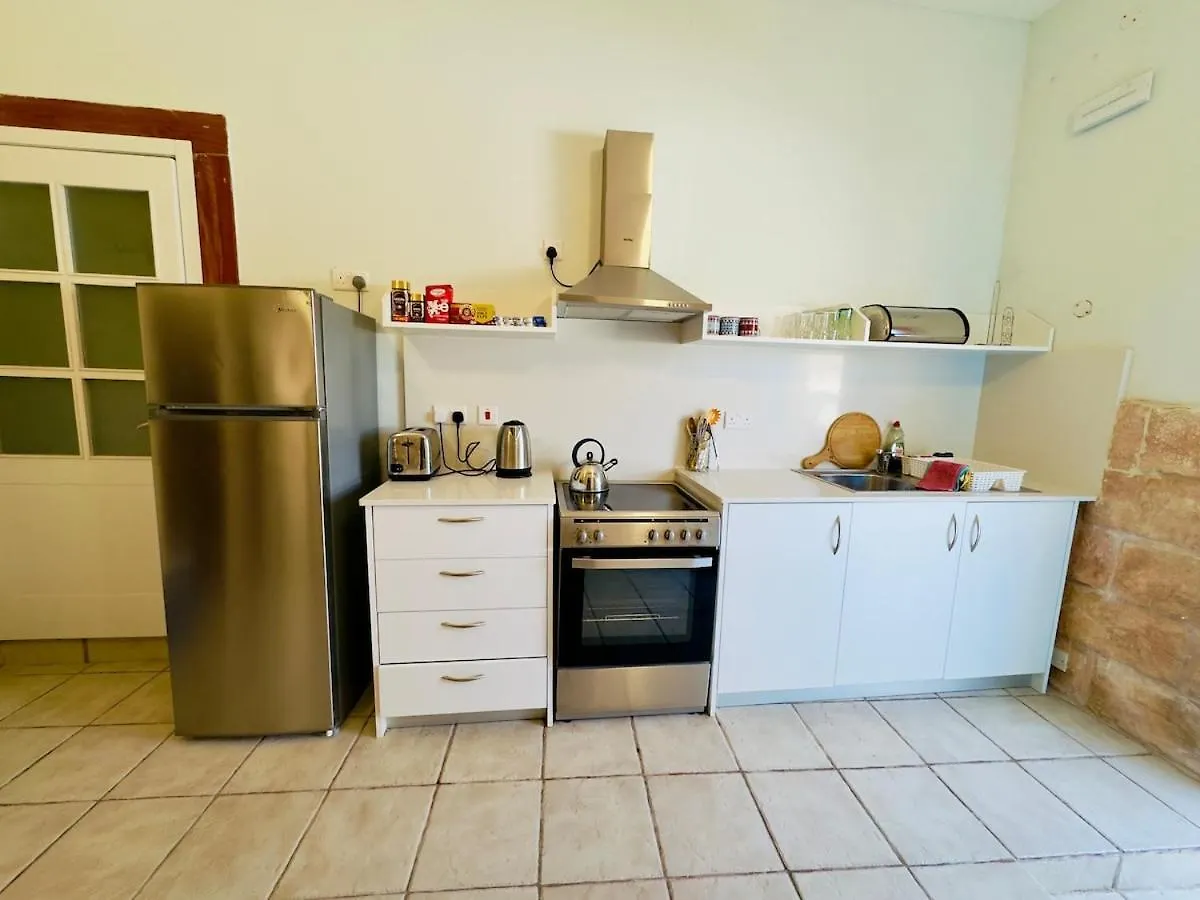 Apartment Traditional Entire Maisonette Close To Airport Birzebbuga