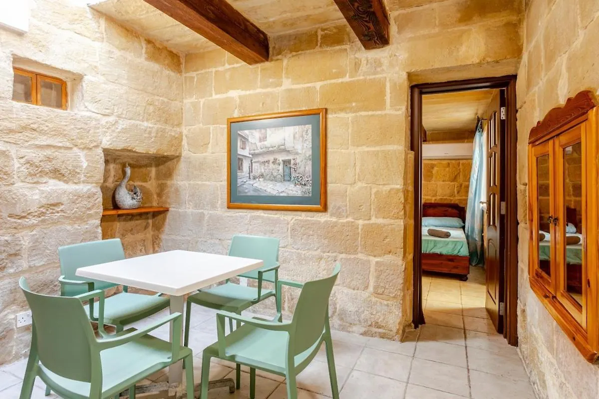Traditional Entire Maisonette Close To Airport Birzebbuga 0*,  Malta